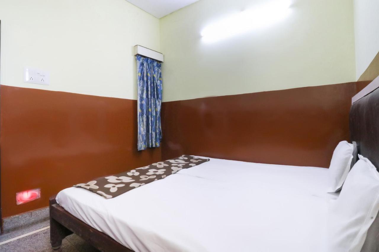 Spot On Hotel Monu Rāipur 外观 照片
