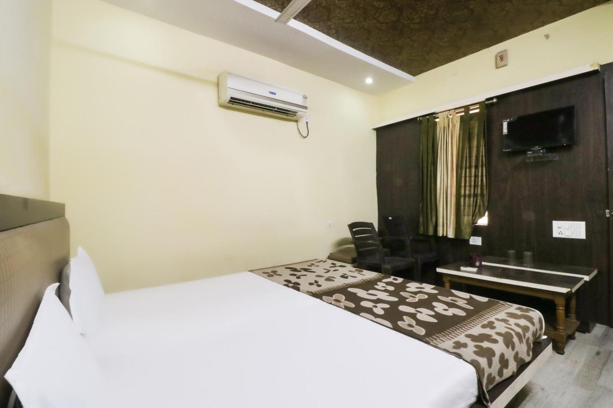Spot On Hotel Monu Rāipur 外观 照片